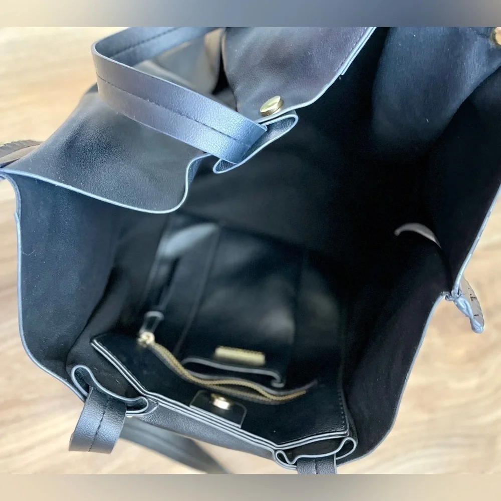 Steve Madden black tote with gold accents EUC